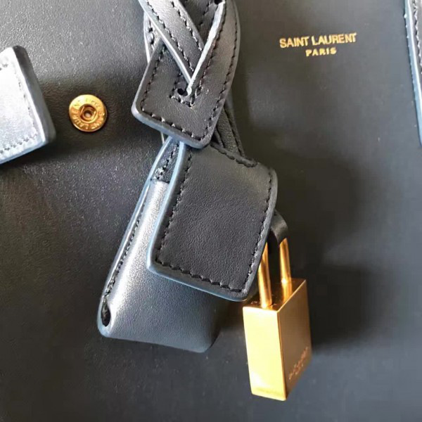 Y51 classic sac de jour nano  4899 22cm x 18cm x 11cm