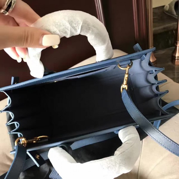 Y51 classic sac de jour nano  4899 22cm x 18cm x 11cm