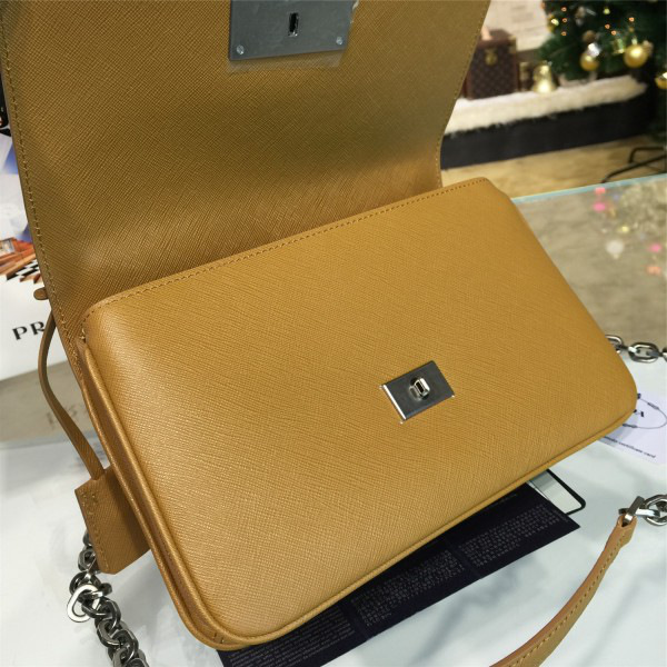 Pra*a metal closure 3921 23.5cm x 4.5cm x 15cm