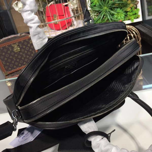 Pra*a nylon briefcase 4192 36*7*27.5cm