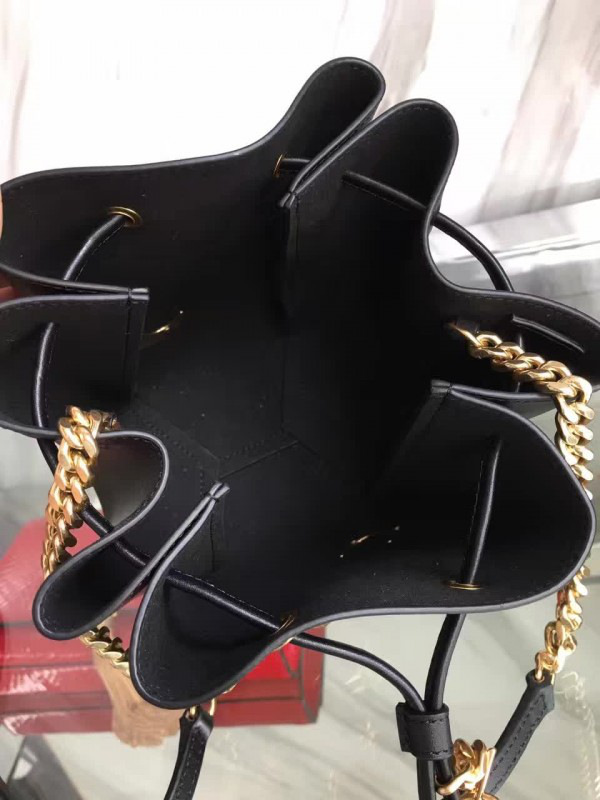 Y51 moon & star blk leather bucket bag 4813 16.5cm x 15cm x 10 cm