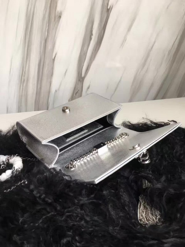 Y51 kate chain wallet with tassel in crinkled metallic leather cohotbag 4991