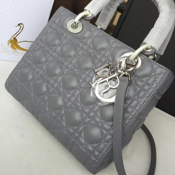 lady D10r 1632 24cm x 20cm x 10cm