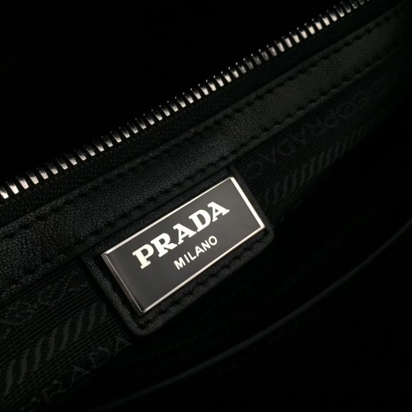 Pra*a leather briefcase 4332 36cmx6.5cmx28cm