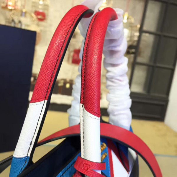 Pra*a esplanade 3854 30cm x 23cm x 15cm