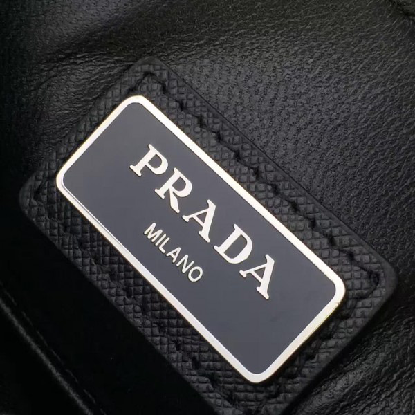 Pra*a leather clutch bag 4186