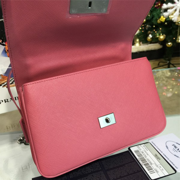 Pra*a metal closure 3919 23.5cm x 4.5cm x 15cm