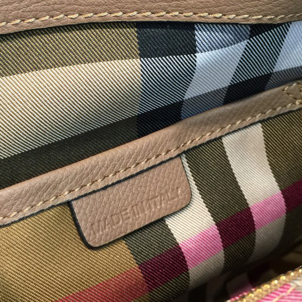 Bv*b*rry nude shoulder bag 36cm x 14.5cm x 26cm