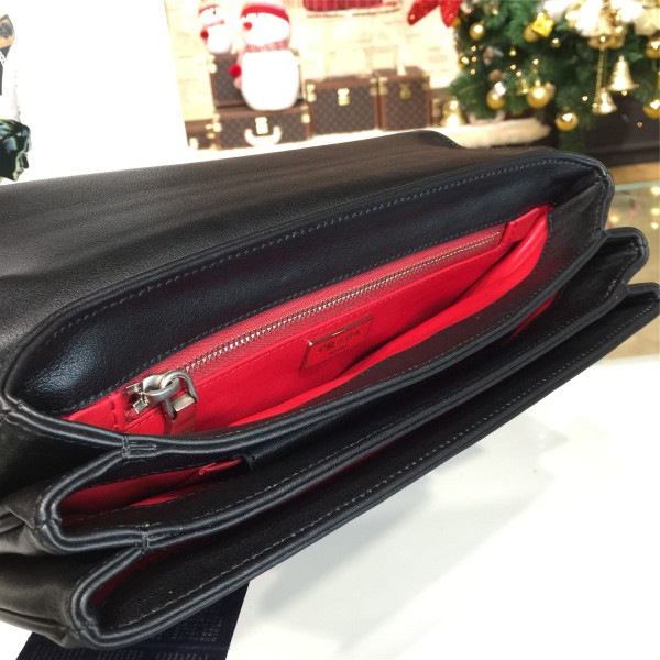 Pra*a metal closure 3918 30.5cm x 4.5cm x 19cm