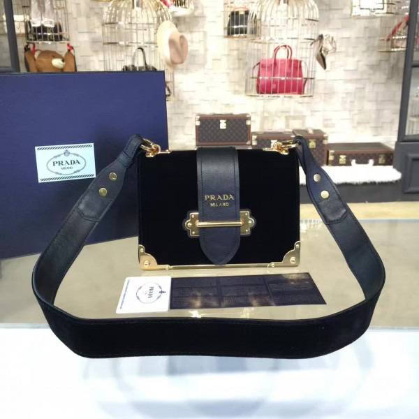 Pra*a velvet cahier bag black 4263 20cm x 14.5 cm x 7cm