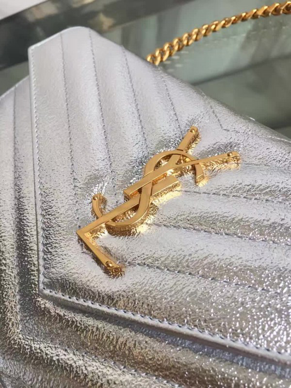 Y51 envelope chain wallet 5095 22cm x 5.5cm x 13.5cm