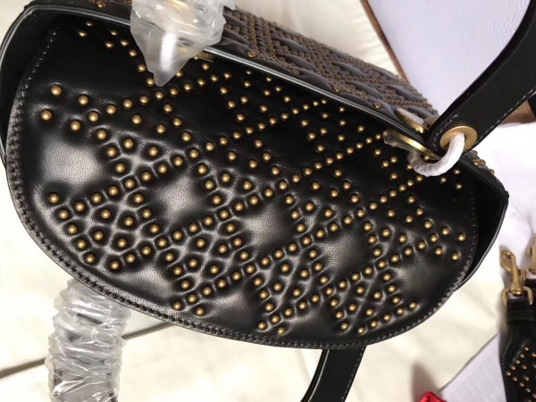 cohotbag lady D10r 1566