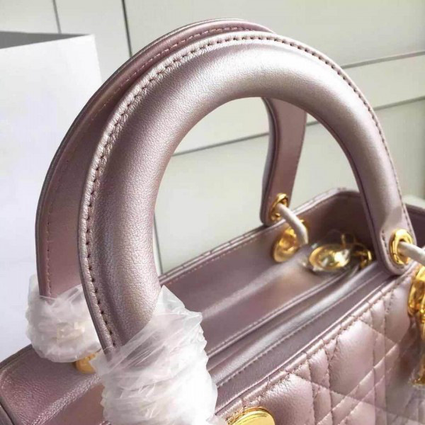 cohotbag lady D10r 1564