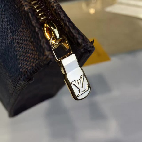 l0vis Vvtt0n toiletry cohotbag  pouch 26 damier ebène canvas