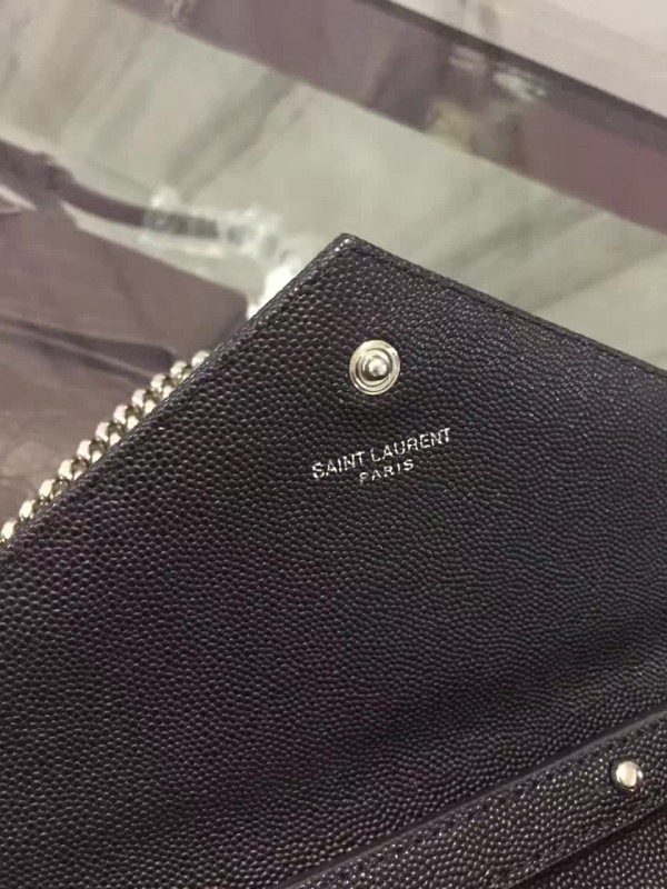 Y51 envelope chain wallet 5099 22cm x 5.5cm x 13.5cm