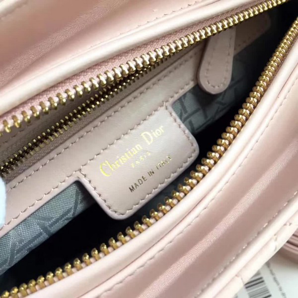 cohotbag lady D10r 1570