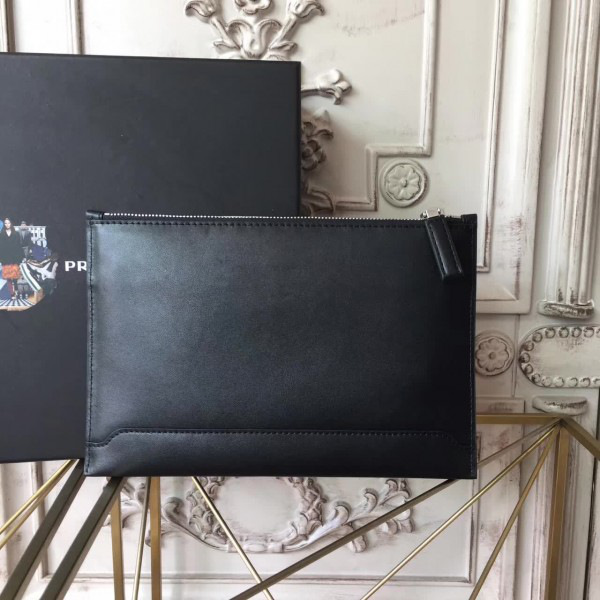Pra*a leather clutch bag 4309 25.5cm x 1.5cm x 17.5cm
