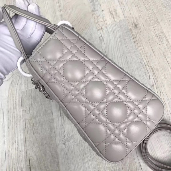 cohotbag lady D10r 1576