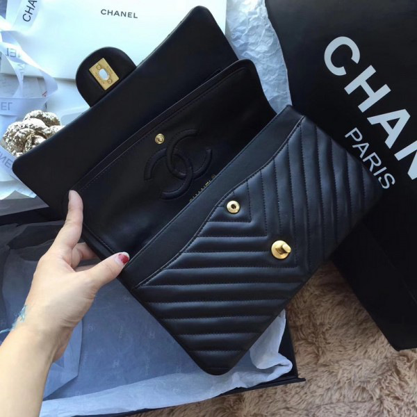 Ch**el classic handbag balck
