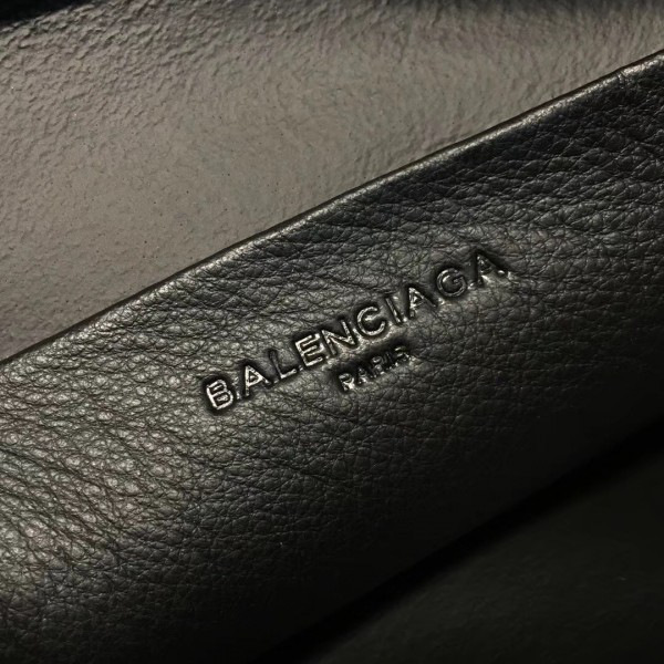 Ba1en*iaga bag 23*5.5*16cm