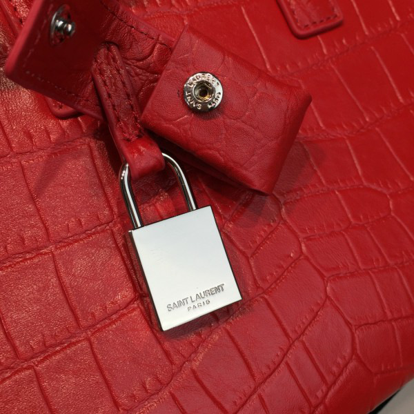 Y51 sac de jour in crocodile embossed leather red 4920 21.5cm x 9.5cm x 18cm