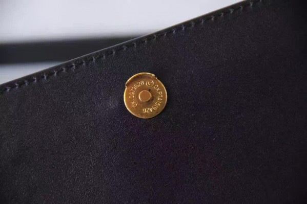 Y51 classic large universit bag 4930 25cm x 7.5cm