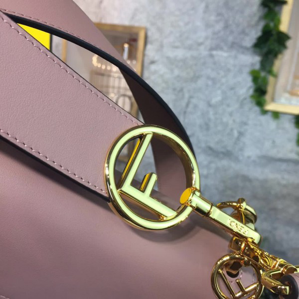 F**di shoulder bag 1997 25.5cm x 9cm x 18.5cm