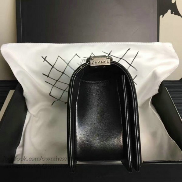 Ch**el small caviar quilted lambskin boy bag black