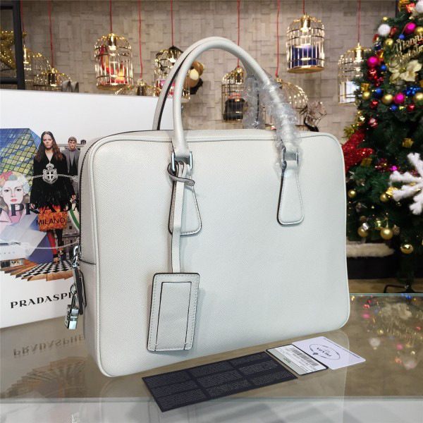 Pra*a leather briefcase  4225 37cm x 9.5cm x 28.5cm