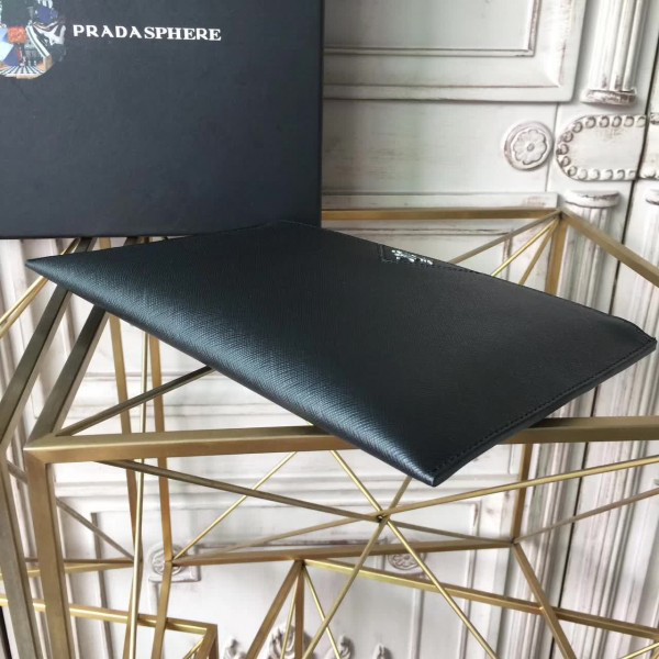 Pra*a leather clutch bag 4315 28cm x 1.5cm x 18cm