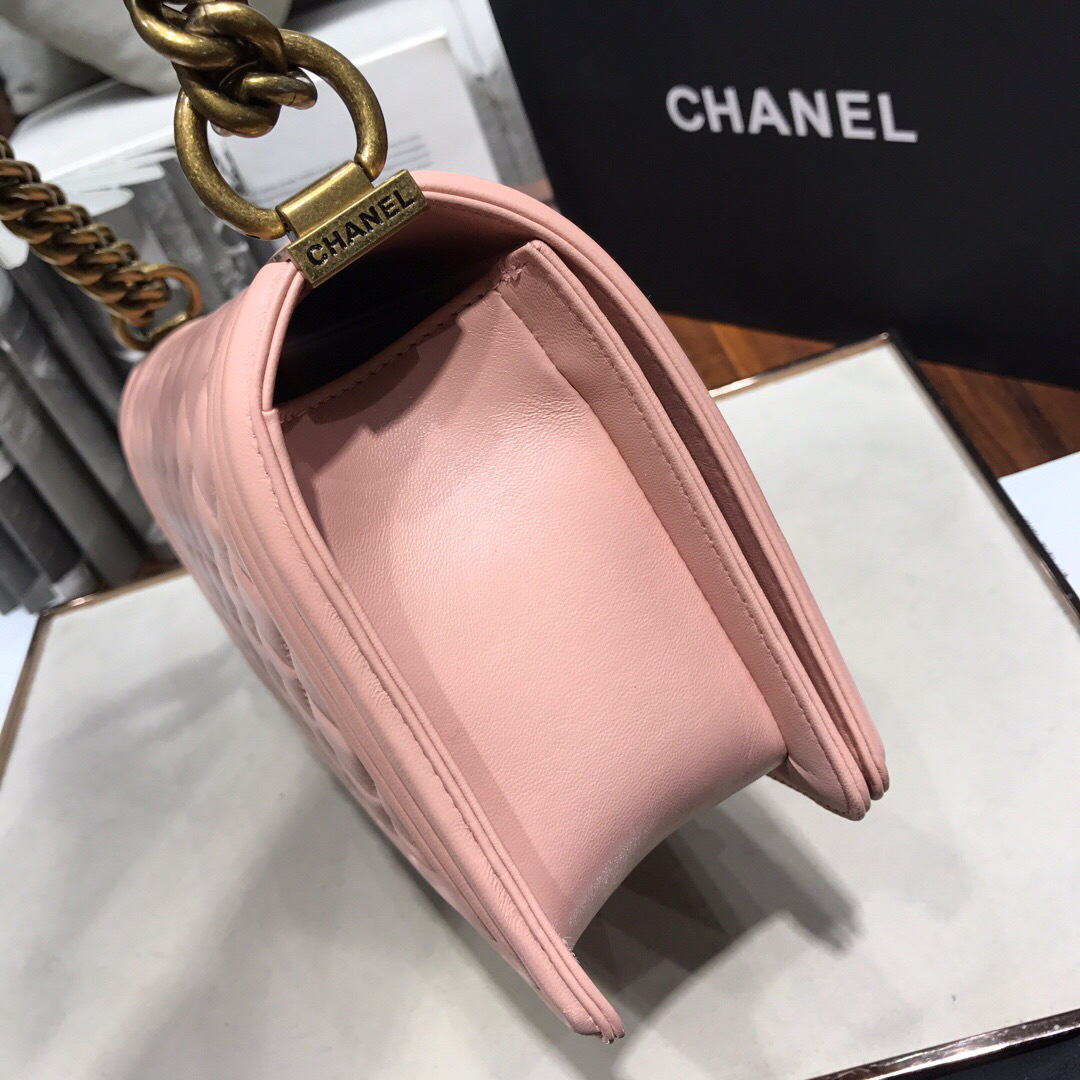 ch**el sheepskin classic D1am0nd hot mom burst pink gold hardware a67086