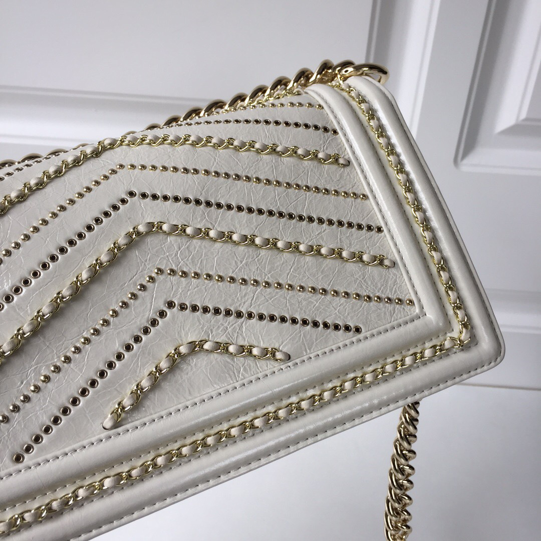 Ch**el wrinkled calfskin white gold hardware 25cm