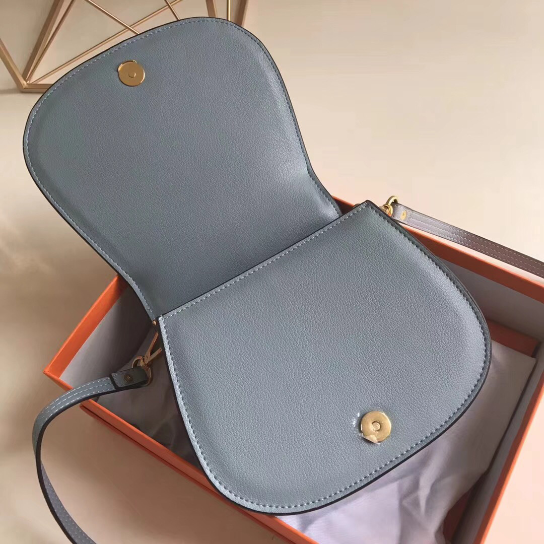 Croy handbag 123888 medium light blue