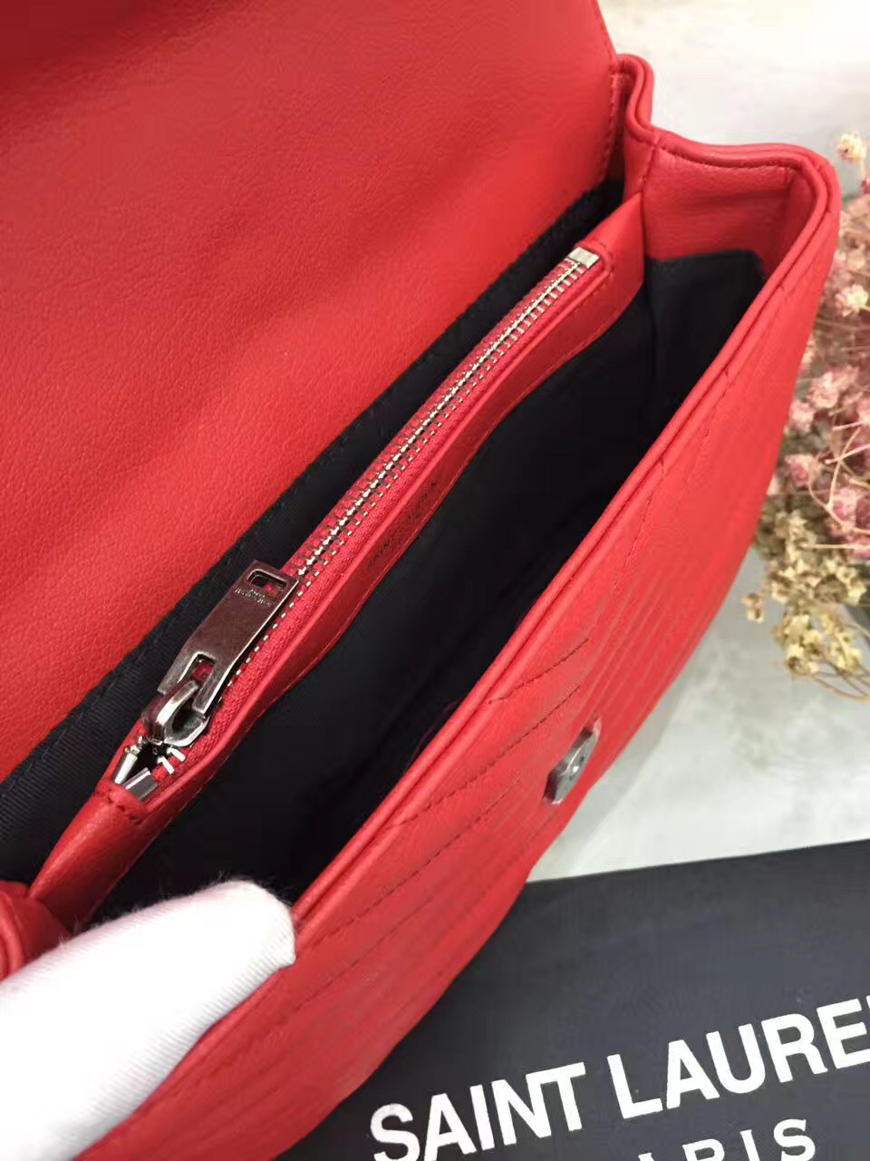 Y51 female bag 26608 red medium 24*20*8.5 cm