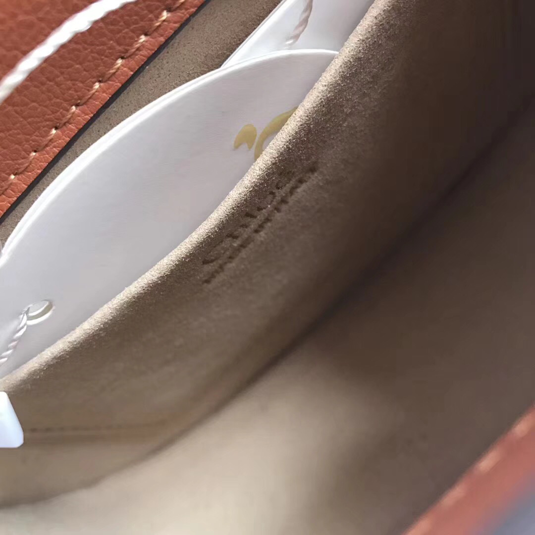 Croy handbag 123888 medium brown 21CM