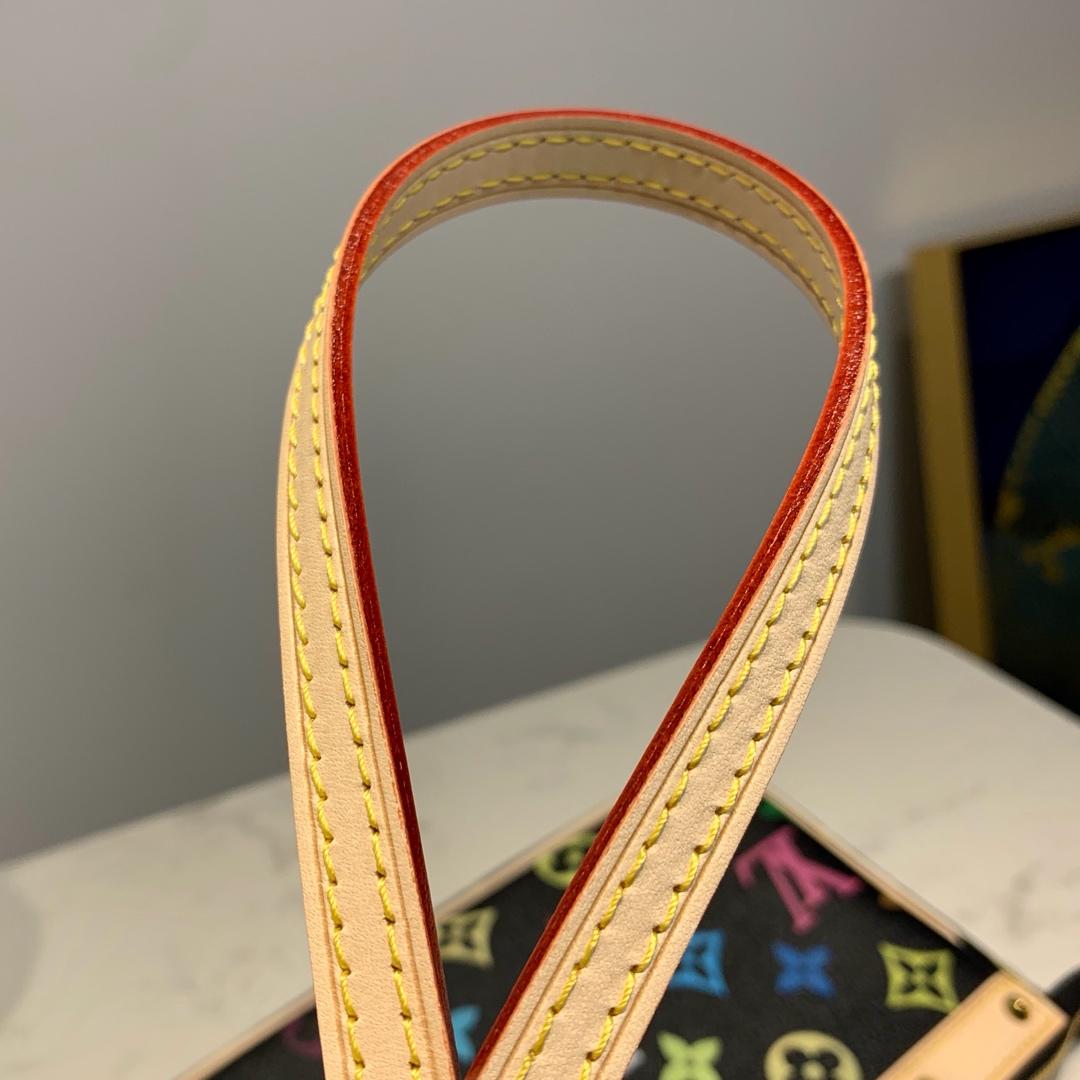 LV fashion exquisite handbag black 21*13*5CM