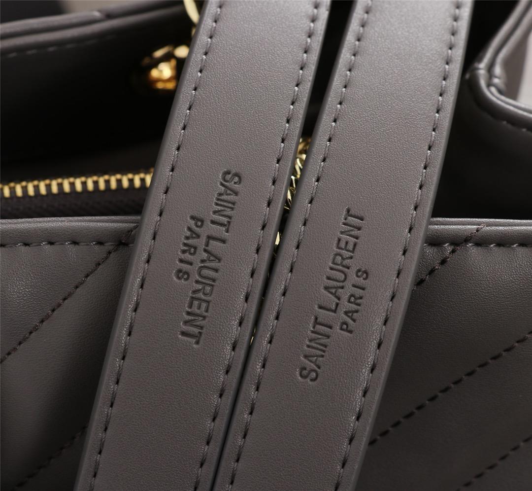 Y51 monogramm gray 35x9.5x25cm