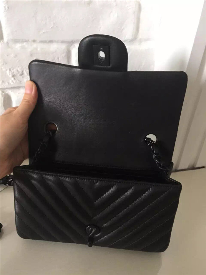 Ch**el lambskin chevron quilted 20cm flap black bag