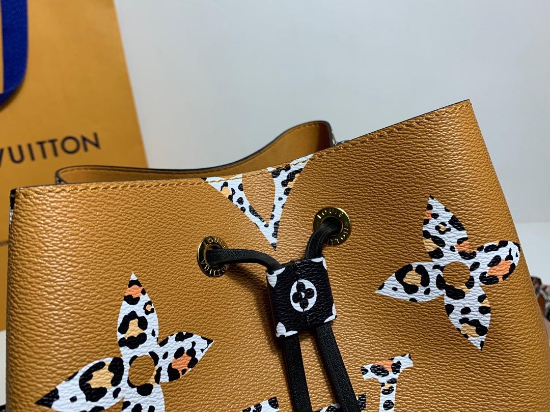 Lv jungle neo monogram pattern neonoe handbag MM m44717 26cm