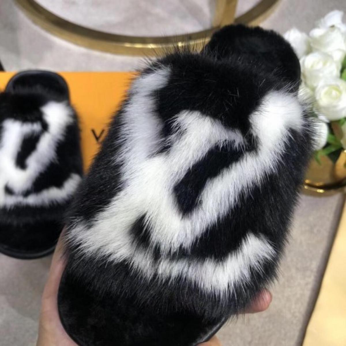 Lv slippers 306