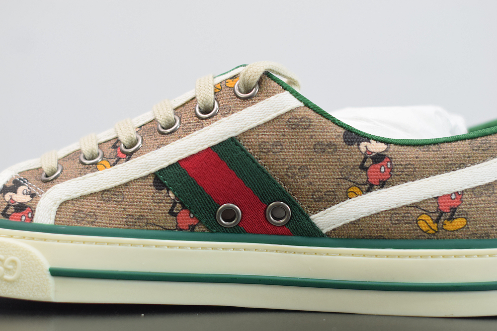 Gvc*1 sneakers mickey