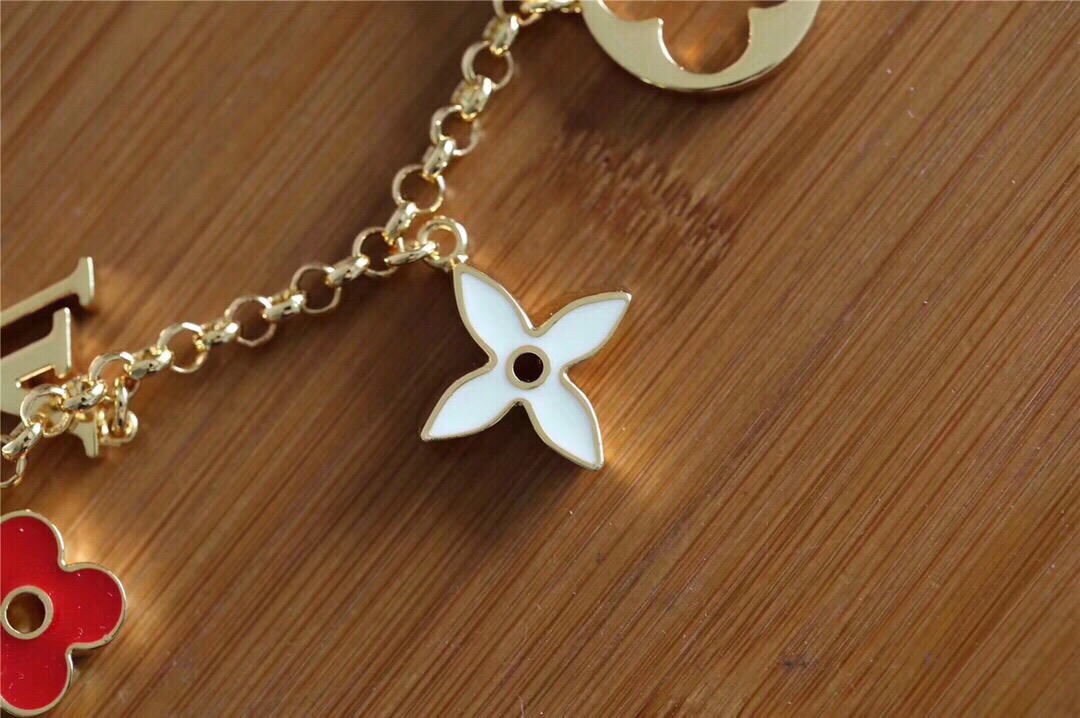 l0vis Vvtt0n key ring m65111