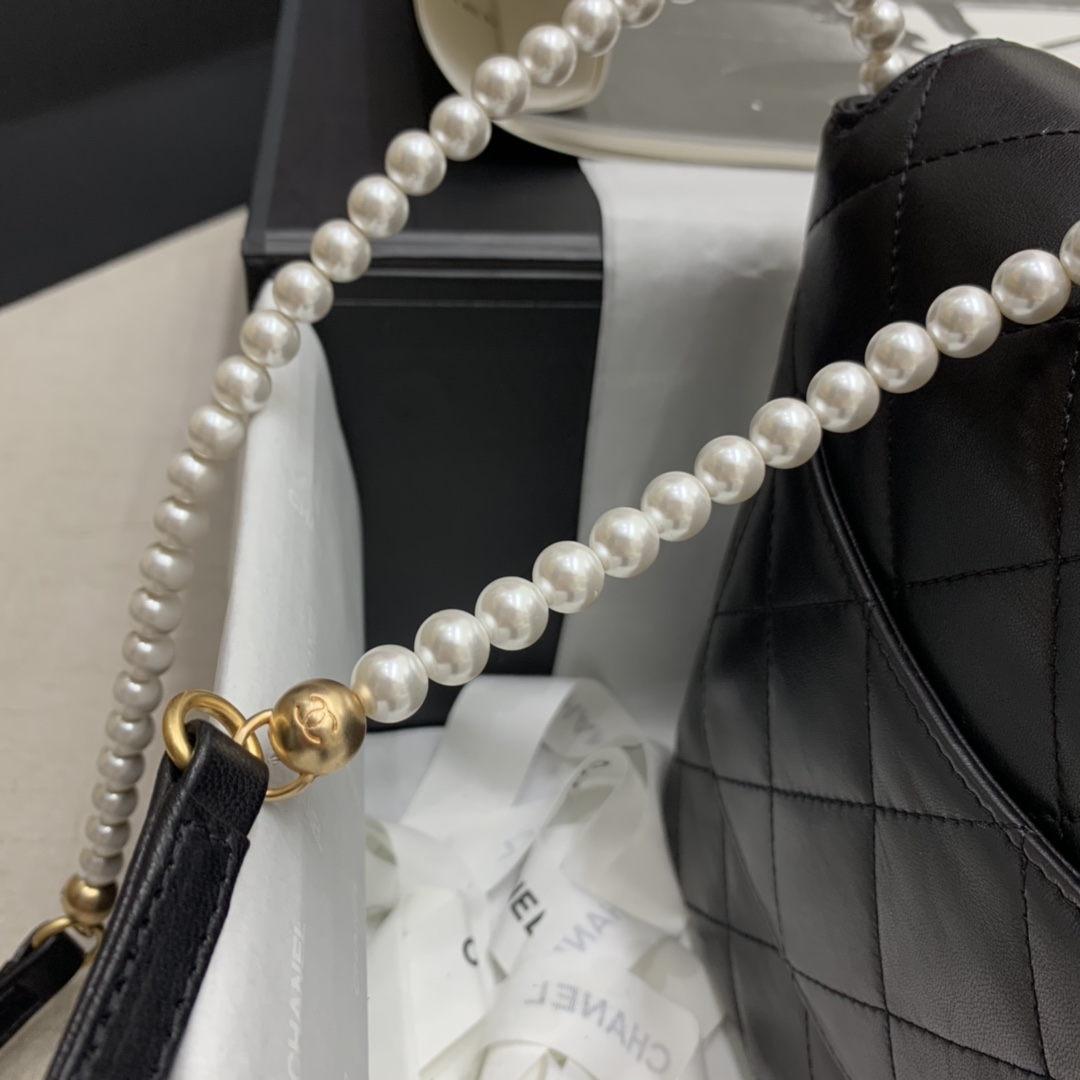 Early spring new series pearl chain bag black