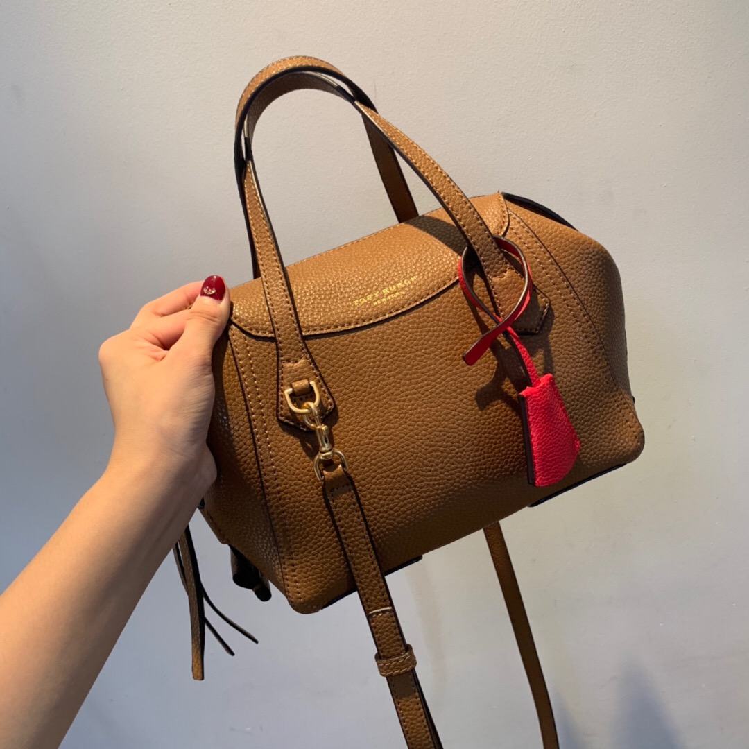 PERRY SMALL SATCHEL_23 × 18 × 12 cm