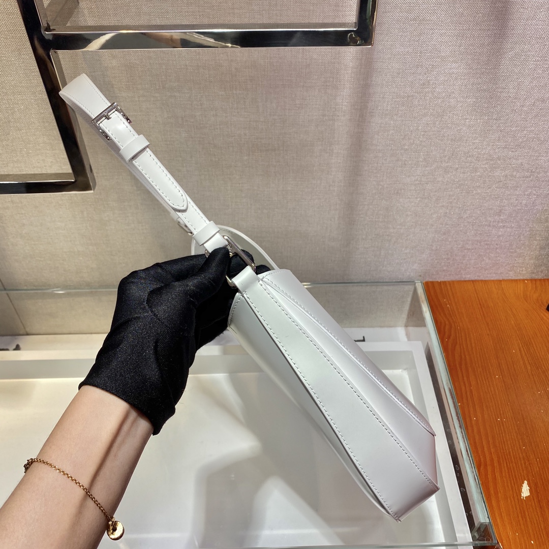 Pra*a cleo brushed leather shoulder bag in white 1bc156 30cm