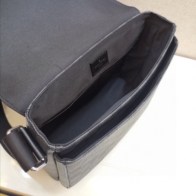 l0vis Vvtt0n district pm n40349 25 x 22 x 7 cm