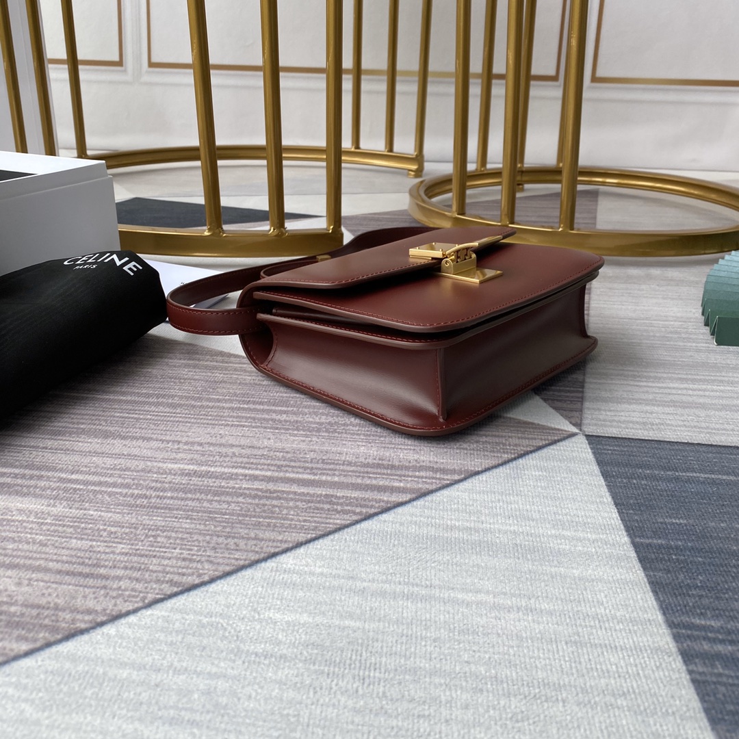 Ce1i*e small classic bag in box calfskin burgundy 189183dls 18 x 15 x 6 cm