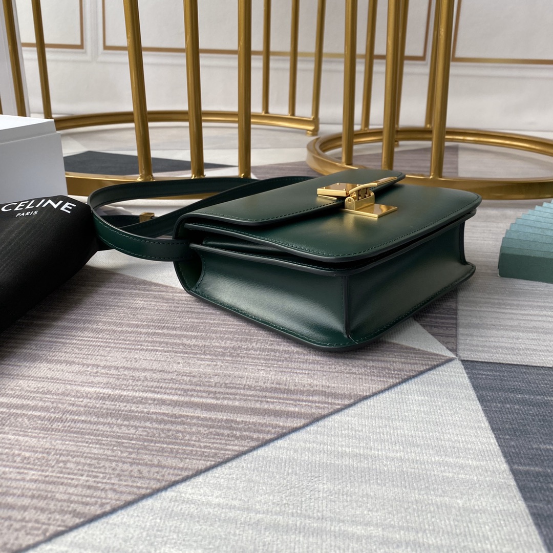 Ce1i*e small classic bag in box calfskin amazone 189183dls 18 x 15 x 6 cm