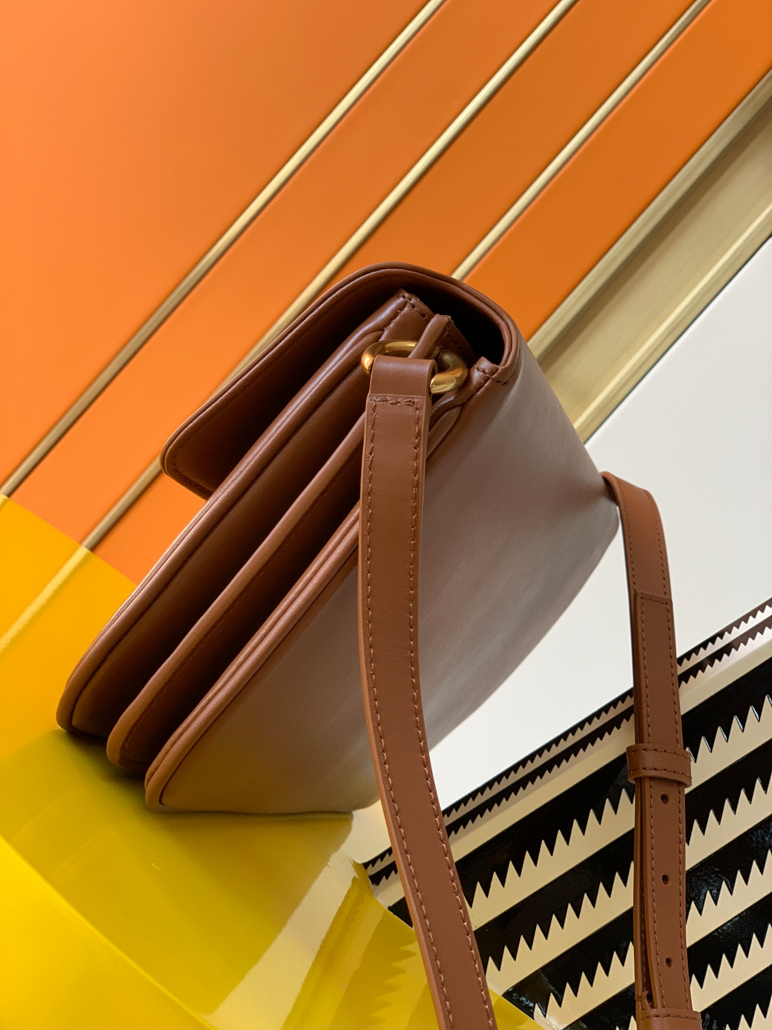 Y51 le maillon satchel in smooth leather brick 6497952 24 x 14.5 x 3.5 cm