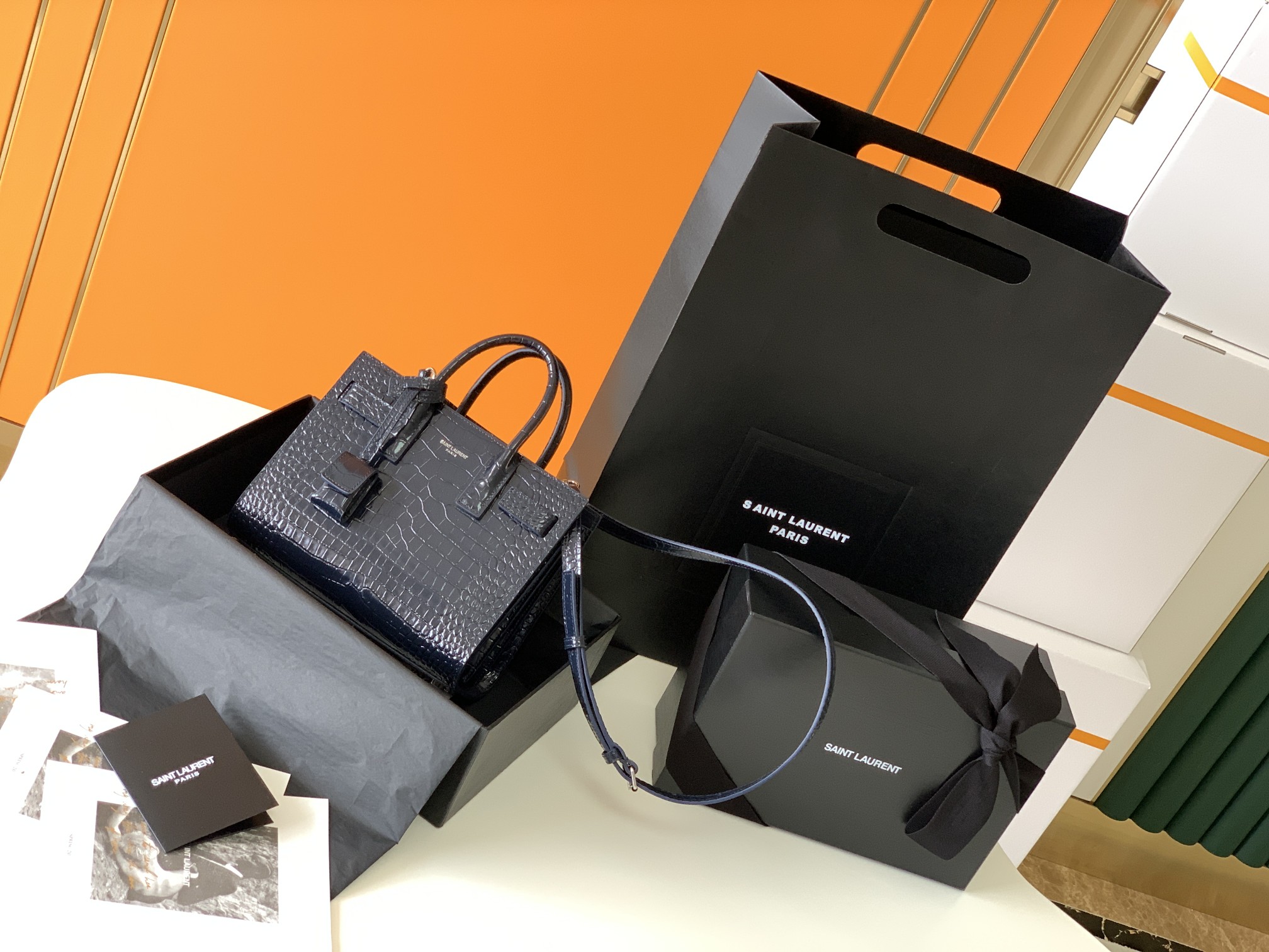 Y51 le sac de jour tote bag black 26 x 20.5 x 12.5 cm